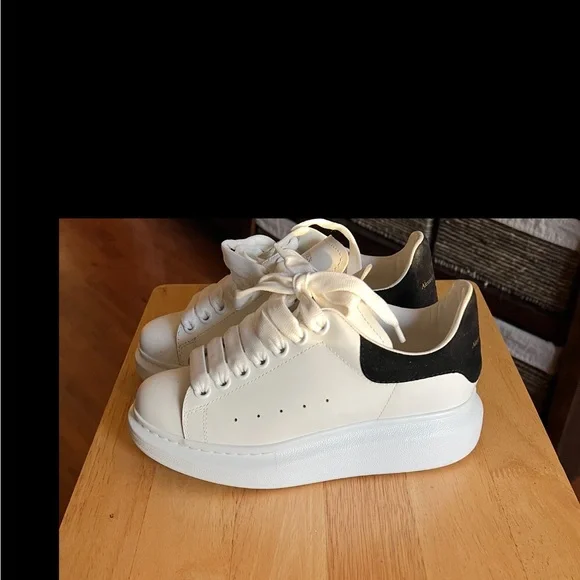 Alexander McQueen White and Black Sneakers - Picture 1 of 4